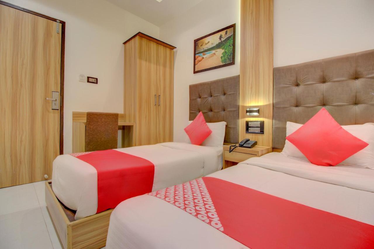 Oyo 76180 Hotel Meriton Mumbai Luaran gambar